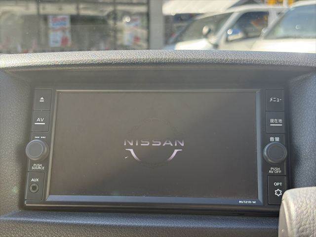 Nissan NV350 Caravan 4