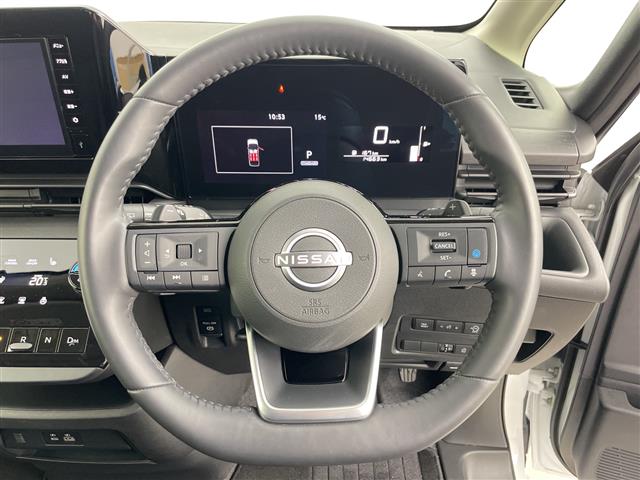 Nissan Serena 12