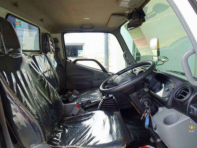 Hino Dutro 6