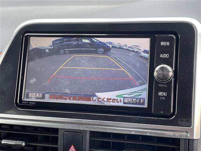 Toyota Sienta 4