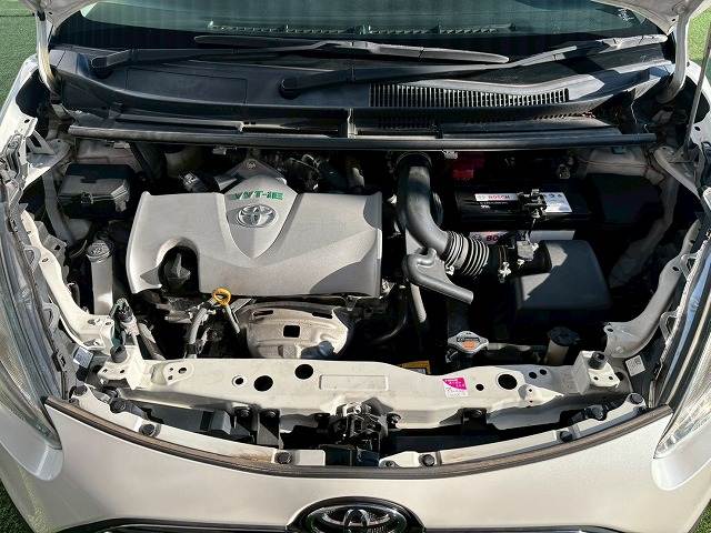 Toyota Sienta 12