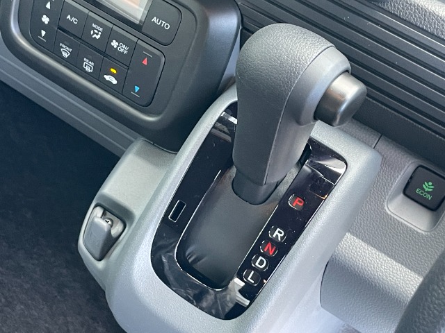 Honda N-VAN 11