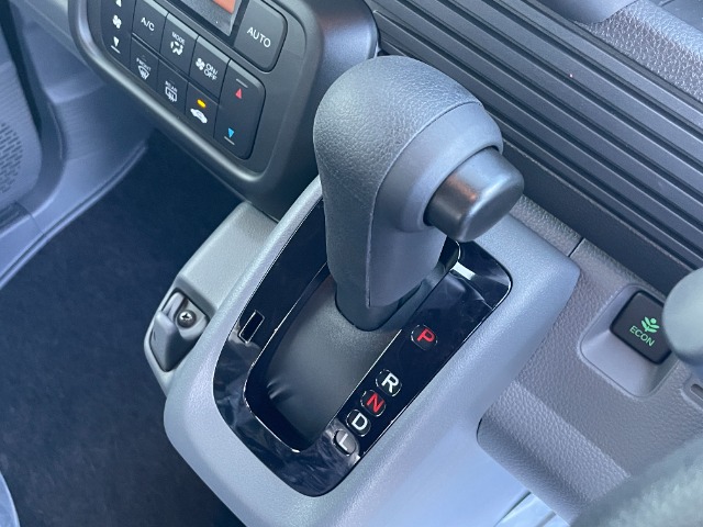 Honda N-VAN 11