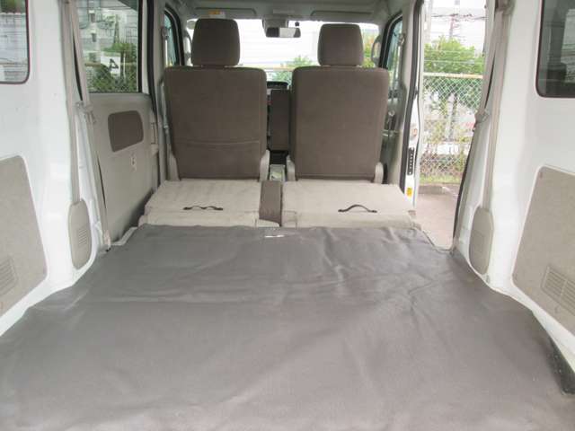 Mitsubishi Minicab Van 4