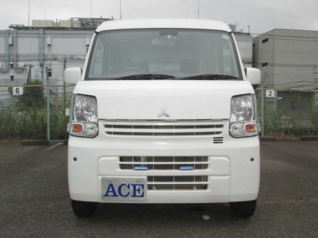 Mitsubishi Minicab Van 5