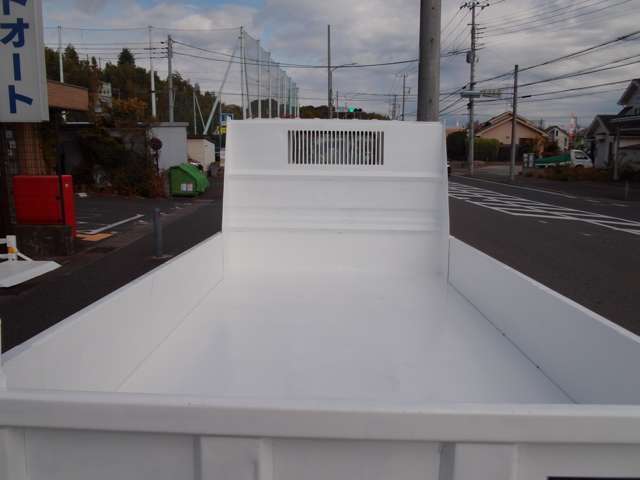 Hino Dutro 12