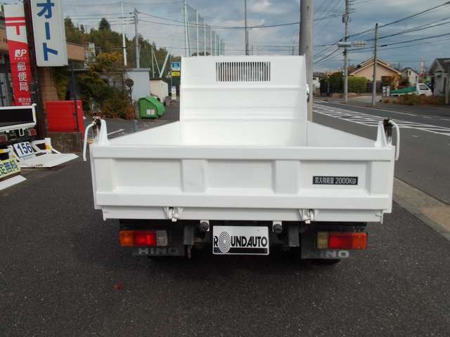 Hino Dutro 10