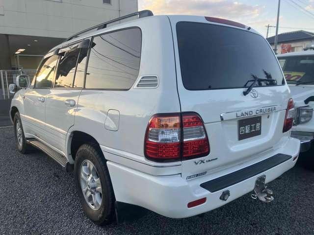 Toyota Land Cruiser 100 7