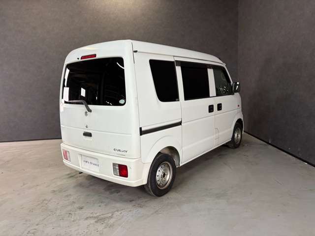 Suzuki Every 8