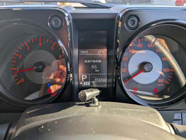 Suzuki Jimny Sierra 12