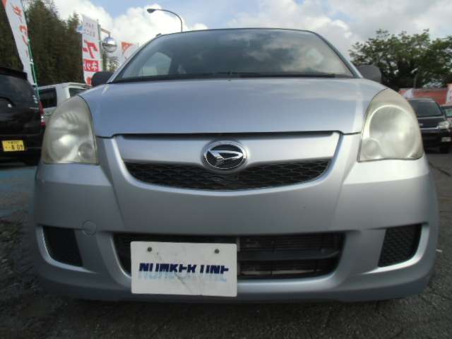 Daihatsu Mira 3