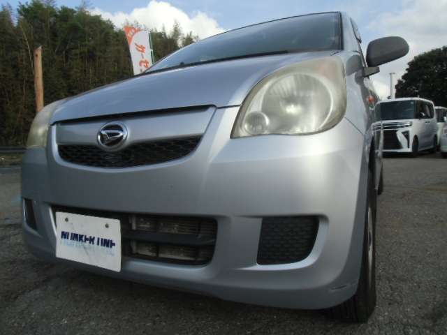 Daihatsu Mira 5