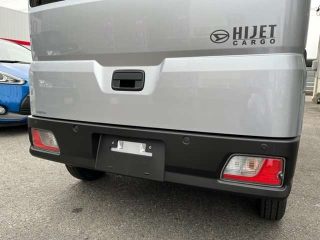 Daihatsu Hijet Cargo 10