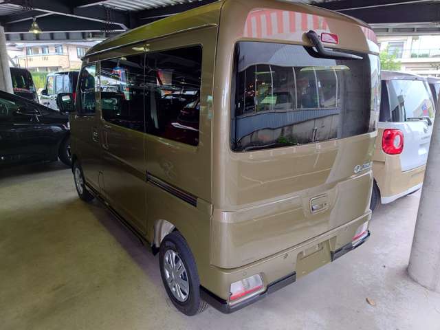Daihatsu Atrai 6
