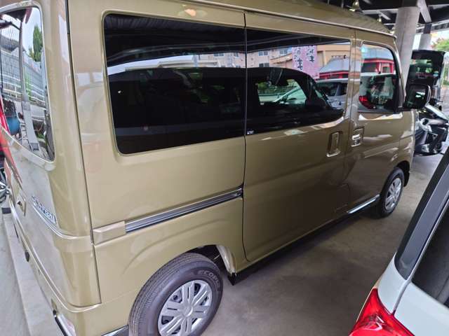 Daihatsu Atrai 7