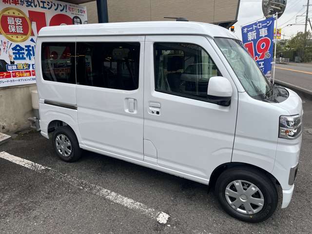 Daihatsu Hijet Cargo 2