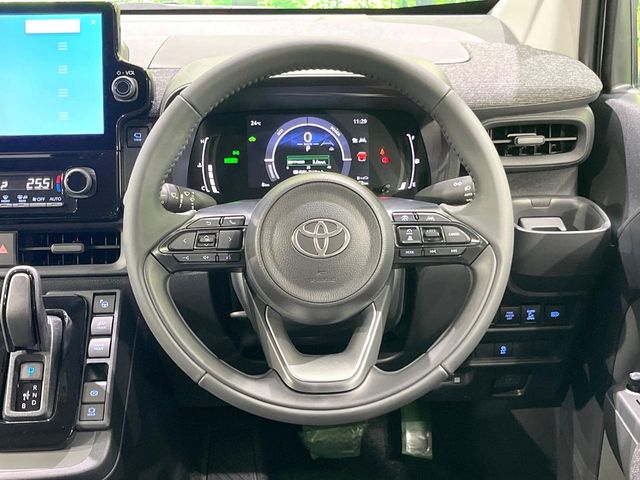 Toyota Sienta 12