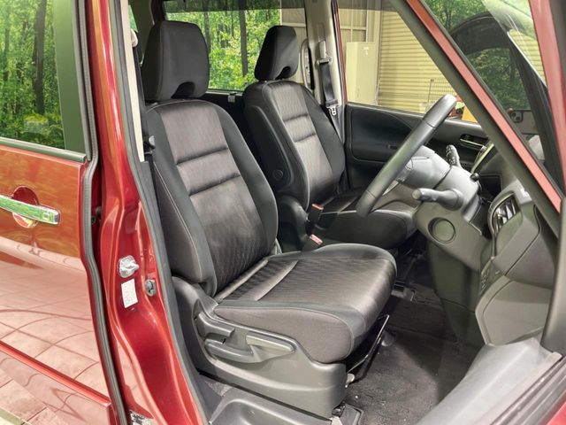 Nissan Serena 8