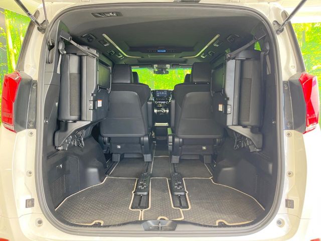 Toyota Alphard 11