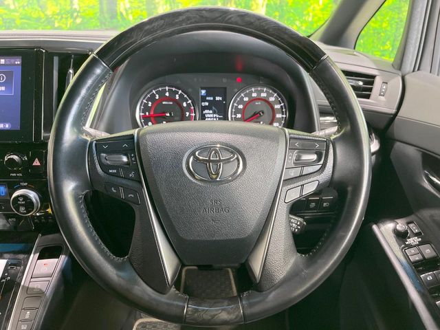 Toyota Alphard 12