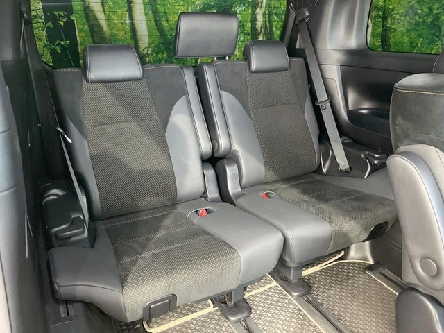 Toyota Alphard 10