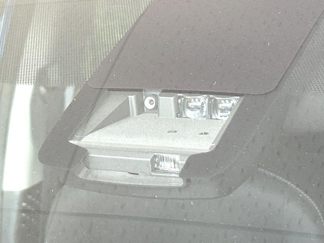 Toyota Sienta 5