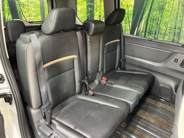 Nissan Serena 9
