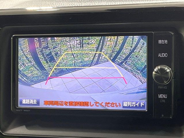 Toyota Noah 4