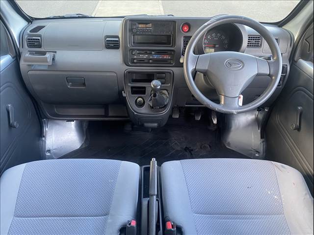 Daihatsu Hijet Deck Van 3