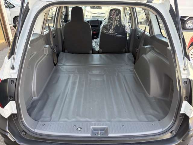 Nissan NV150 AD 11
