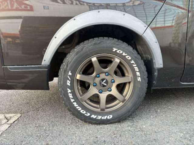 Nissan NV350 Caravan 11