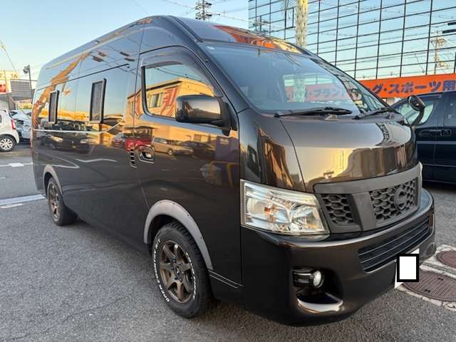 Nissan NV350 Caravan 4