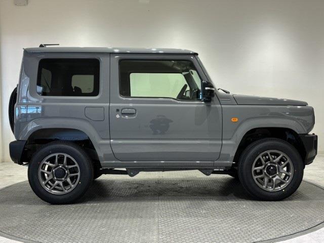 Suzuki Jimny 6