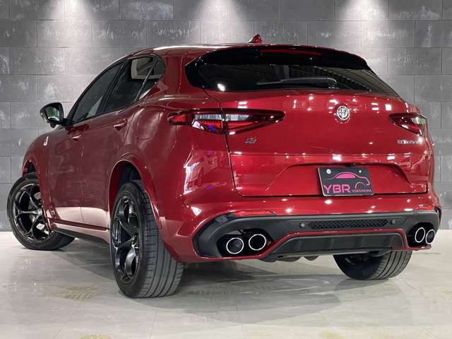 Alfa Romeo Stelvio 5