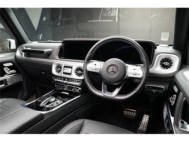 Mercedes-Benz G-Class 9