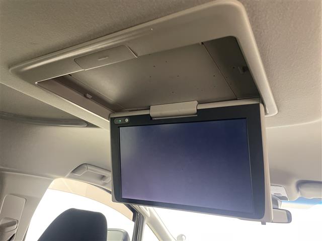 Toyota Alphard 8