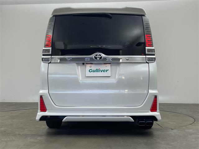 Toyota Voxy 7
