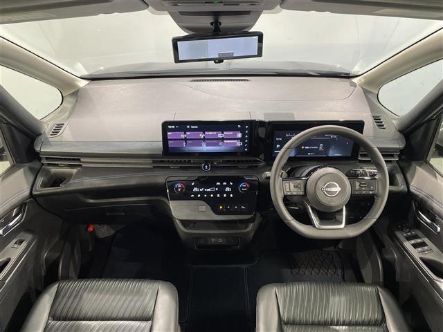 Nissan Serena 3