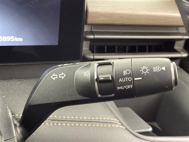 Nissan Serena 11
