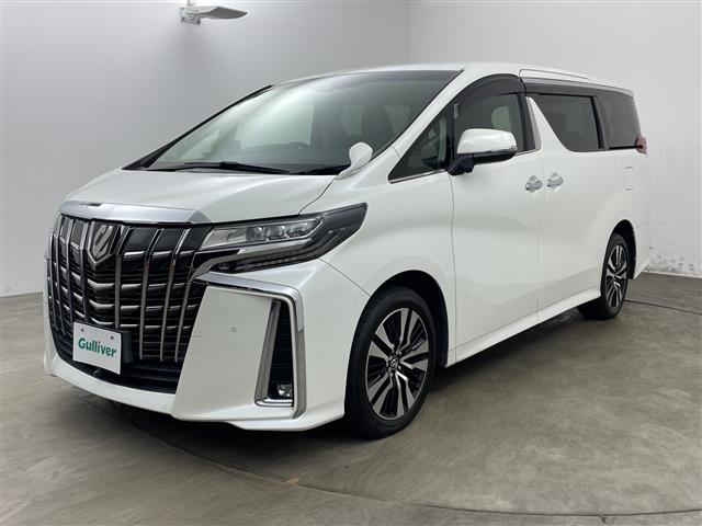 Toyota Alphard 4