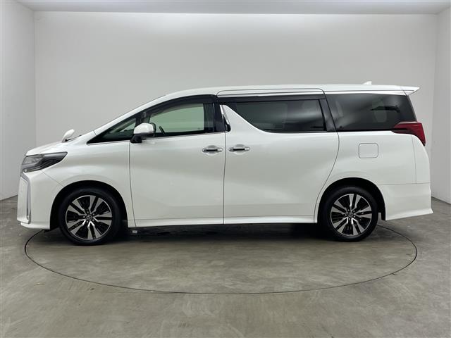 Toyota Alphard 8