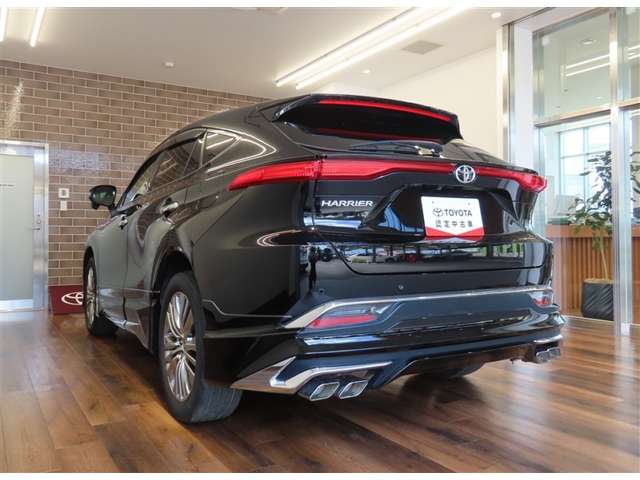 Toyota Harrier 8