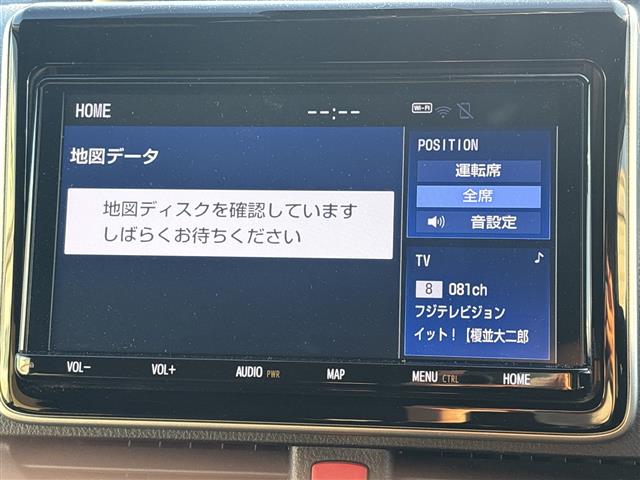 Toyota Voxy 5