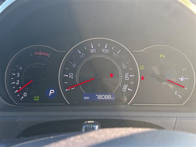 Toyota Voxy 8