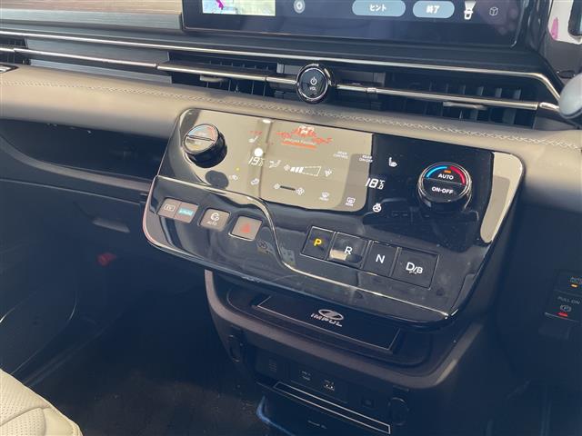 Nissan Serena 9
