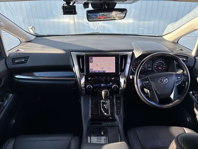 Toyota Alphard 10