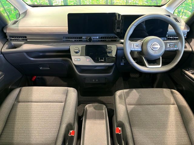 Nissan Serena 2