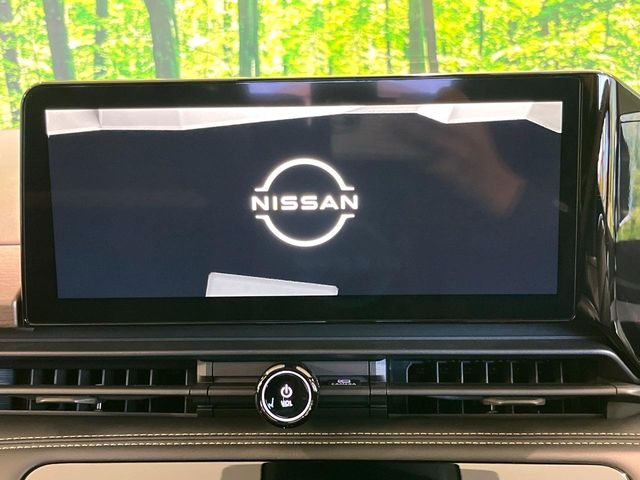 Nissan Serena 3