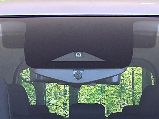 Nissan Serena 5