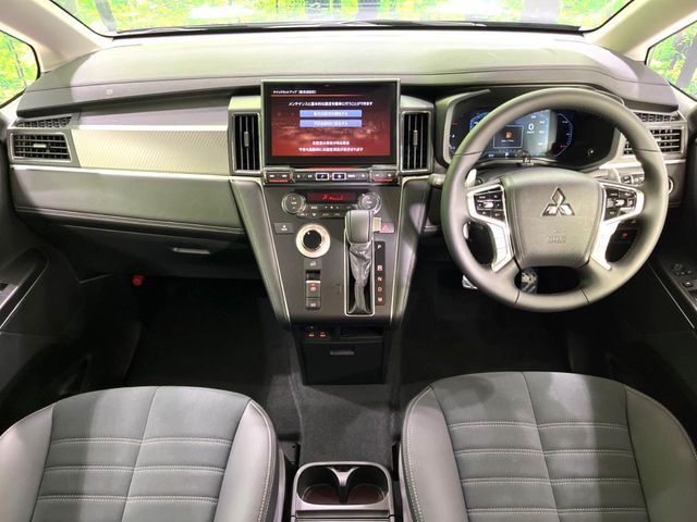 Mitsubishi Delica D:5 3